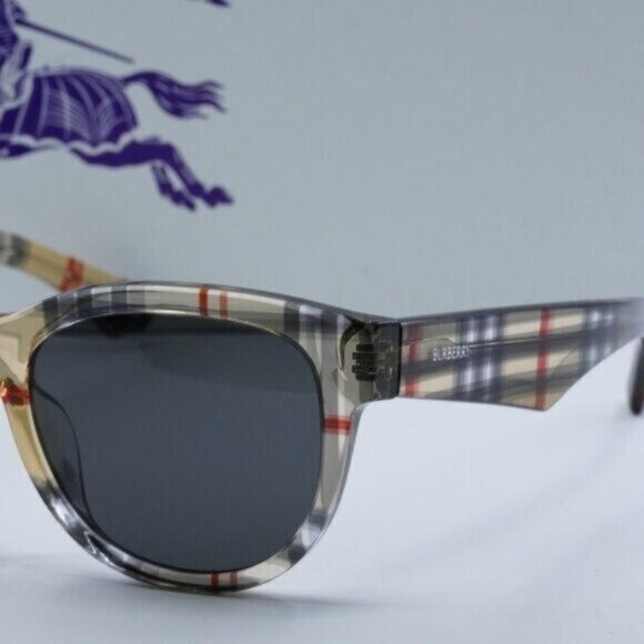 🕶️ New Burberry BE4432U 412287 Sunglasses - Vintage Check Frame - Picture 6 of 10